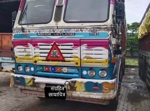 काय सांगता..! “त्या”ने कहर केला अन् चक्क ट्रकच चोरला..! एपीआय फडणीसांनी त्याला नाहीच सोडला..!!