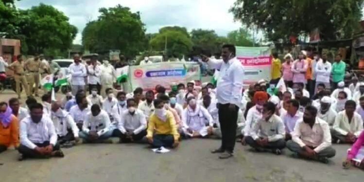 सांगली ब्रेकिंग | शेतकऱ्याच्या पोरांना हातात बंदुका घ्यायला लावू नका, स्वाभिमानीचा इशारा;