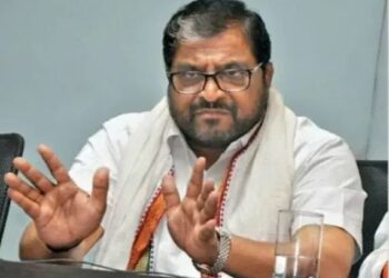 ब्रेकिंग | ऊस आंदोलनाची तीव्रता वाढणार ; सरकारसाेबती ऊस दराची चर्चा ठरली निष्फळ..