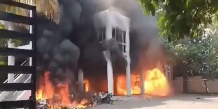 ब्रेकिंग | जाळपोळ, दगडफेक प्रकरण; प्रमुख आरोपी पप्पू शिंदेसह २६२ जण ताब्यात.