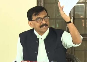 मोठी ब्रेकिंग | “बोली लावून अधिकाऱ्यांची बदली सुरूये, शिंदे गटाच्या ‘या’ दोन मंत्र्याचा यात हात”; संजय राऊत यांचे गंभीर आरोप