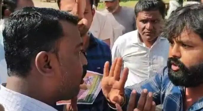 खंडेराजुरीत कामगार-भाजप समर्थकांत वादावादी; दगडफेक, मारहाण केल्याचा कामगारांचा आरोप