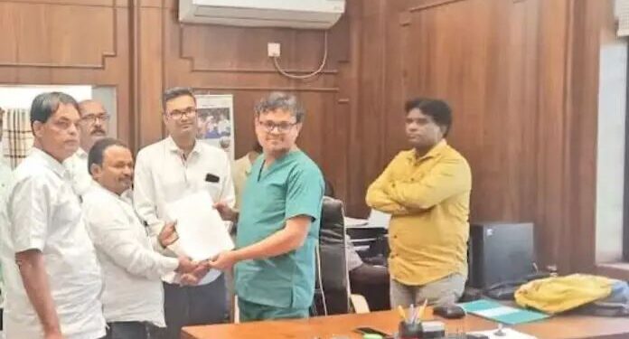 सांगली सिव्हीलचे अधिष्ठाता डॉ. नणंदकर यांचे निलंबन करण्याची काँग्रेसची मागणी