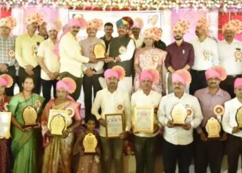 ग्रामसेवकांनी गावाच्या विकासासाठी गतीने काम करावे – डॉ. सुरेश खाडे