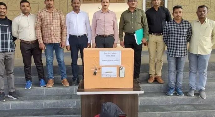 साेने व कार चोरणाऱ्या अरुण पाटीलला मिरजमधून अटक : अकोला पोलिसांची कारवाई..!