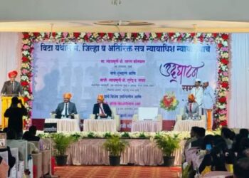 वकील आणि न्यायाधीशांनी न्याय शोधला पाहिजे : न्यायमूर्ती कोतवाल