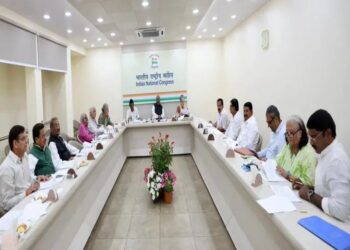 मोठी ब्रेकिंग | काँग्रेसची बैठक संपली; महाराष्ट्रातील संभाव्य उमेदवारांची यादी समोर..