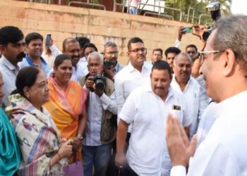 सांगली | उद्धव ठाकरेंची ग्वाही सोबत प्रवासाची..! वसंतदादा पाटील यांना अभिवादन