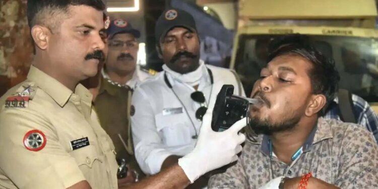 दारू पिवून वाहन चालवलं तर लायसन्स होणार रद्द, ‘या’ शहरात कायदा लागू