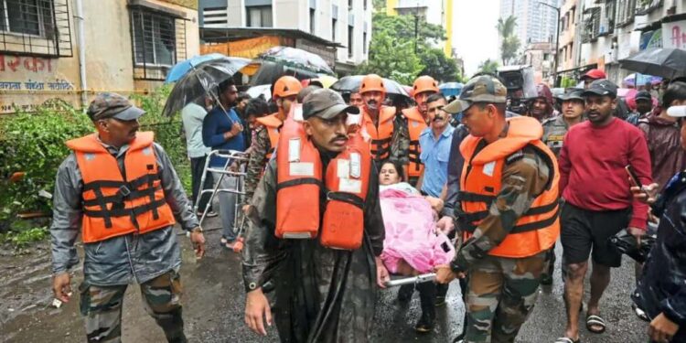ब्रेकिंग | सांगलीच्या दिशेने एक पथक रवाना..
