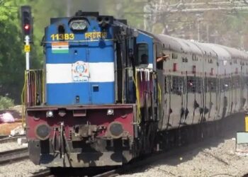 सातारा-कोल्हापूर पॅसेंजरचे इंजिन बंद, प्रवाशांना मनस्ताप