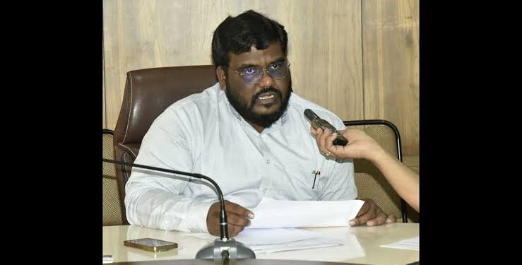 ब्रेकिंग | सांगली जिल्हाधिकाऱ्यांनी मद्य विक्रीबाबतीत घेतला ‘हा’ निर्णय, म्हणाले…