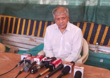 वंचित बहुजन आघाडीत मोठी नाराजी, राज्यातील मोठ्या नेत्यानेही सोडली साथ, उमेदवार लादला असल्याच्या प्रतिक्रिया..! मिरजेतही कार्यकर्ते फुटले.?