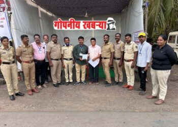 ब्रेकिंग | मिरजेत पाच लाखांची रोकड जप्त, स्थिर सर्वेक्षण पथक व पोलिसांची कारवाई..