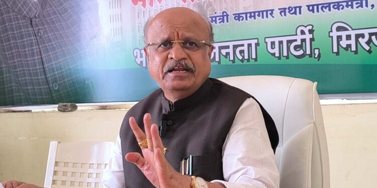 मोठी बातमी | डॉ. सुरेशभाऊ खाडेंचा मंत्री मंडळात समावेश निश्चित ..!