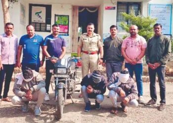 कडेगावमधील जबरी चोरीचा छडा