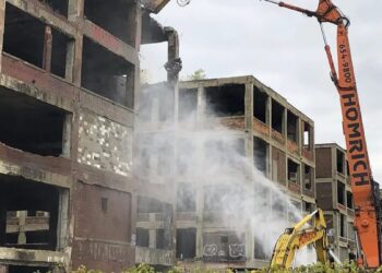 मिरारोडला पोलिसांना मारहाण; गुन्हा दाखल