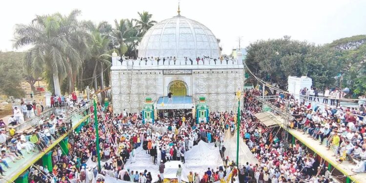 मिरजेत मिरासाहेब दर्ग्यात मंडप विधी