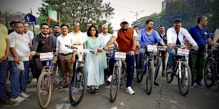 सांगली मिरज कुपवाड शहर महानगरपालिकेच्या वर्धापनदिनानिमित्त सायकल रॅली संपन्न