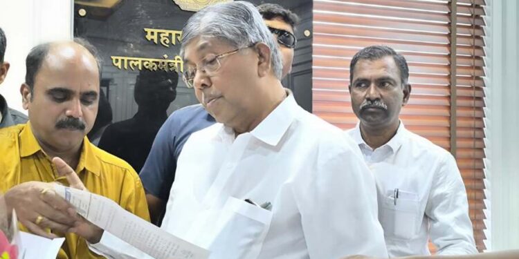 सांगलीतील ‘या’प्रकरणी चौकशी होणार, पालकमंत्री चंद्रकांत पाटील यांनी दिले आश्वासन