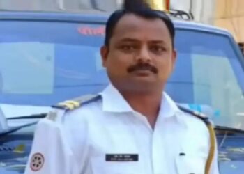 मिरजेत कुत्रे आडवे आल्याने अपघात, पोलीस हवालदार ठार, एक जखमी