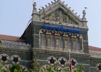 DCP-SP Transfer : महाराष्ट्रातील 13 बड्या पोलीस अधिकाऱ्यांच्या तडाफडकी बदल्या; पोलीस दलात खळबळ