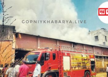 मोठी ब्रेकिंग | इचलकरंजीत कापूस गोदामाला आग: ८० लाखांचे नुकसान; पाच तासांच्या प्रयत्नांनंतर आग आटोक्यात