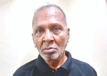 ब्रेकिंग | सांगलीत रात्रीच्या वेळी फिरायचा, लॉजवर मुक्काम करायचा, कोडवर्क भाषा बंगाली, राजकीय कनेक्शन अन् टार्गेट सांगली..? पोलिसांनी केली अटक..!