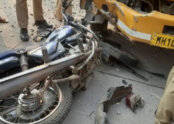 सांगली ब्रेकिंग | ईदचा बाजार करुन घरी जाताना अपघातात दोन मुलासह तिघे ठार, महिला गंभीर