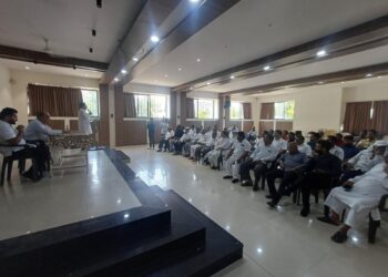 मोठी बातमी | मिरजेत पक्षाला दिशा देण्यासाठी बोलावलेल्या बैठकीत वाद, मारामारी : काँग्रेस बैठकीतील प्रकार