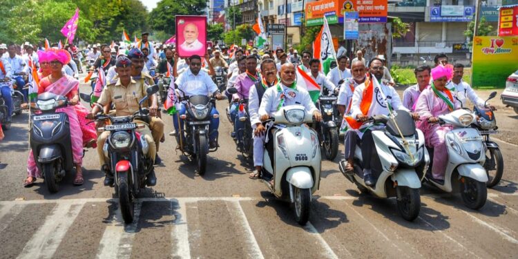 मोठी ब्रेकिंग | सांगलीत राष्ट्रवादी काँग्रेसच्या महाराष्ट्र गौरव रथयात्रेत हमरीतुमरी.. वाचा सविस्तर..!