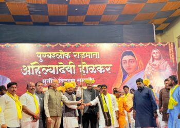 नरेंद्र मोदींनी संधी दिली तर, १० दिवस त्यांचा बंगला पुसायला तयार- आमदार गोपीचंद पडळकर