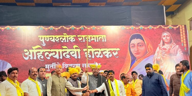 नरेंद्र मोदींनी संधी दिली तर, १० दिवस त्यांचा बंगला पुसायला तयार- आमदार गोपीचंद पडळकर