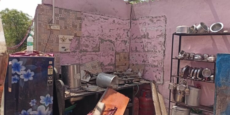 ब्रेकिंग | म्हैसाळ येथे गॅस सिलेंडरचा स्फोट, तिघेजण जखमी, सांगली सिव्हिलमध्ये उपचार सुरू