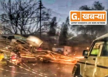 साताऱ्यात पावसाचा हाहाकार; यवतेश्वर घाटात टॉवर कोसळला