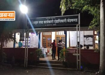 फेरफार नोंदणीसाठी लाच घेतल्याप्रकरणी मंडळ अधिकाऱ्यासह दोघांविरोधात ‘लाचलुचपत प्रतिबंधक’ची कार्यवाही