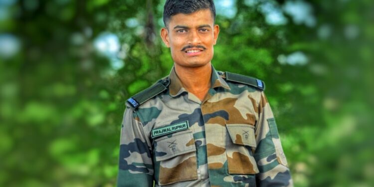 खंडेराजुरीतील प्रज्वल रूपनूर युद्धासाठी रवाना, तीन पिढ्या देशसेवेसाठी कार्यरत ..!