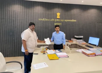 निरंजन आवटींचे आयुक्तांना निवेदन.! म्हणाले,गणेशोत्सवाच्या आधी ‘हे’ करा..