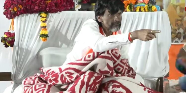 मोठी बातमी: आझाद मैदान रिकामं करा; मुंबई पोलिसांची जरांगे पाटलांना नोटीस, मराठा आंदोलनात नवा ट्विस्ट