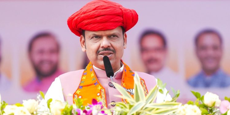 “खिशात नाही आणा अन बाजीराव म्हणा”; देवेंद्र फडणवीसांचा अजित पवारांना खोचक टोला!