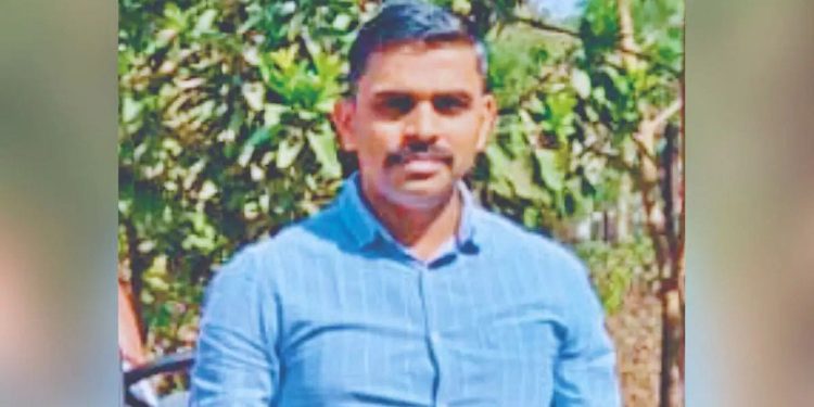 मिरज ब्रेकिंग | सहाय्यक पोलीस निरीक्षकाला लाच घेताना चहाच्या टपरीवर रंगेहाथ पकडले..!