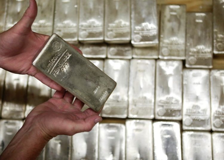 मिरज परिसरात ४० लाखांची चांदी जप्त..!