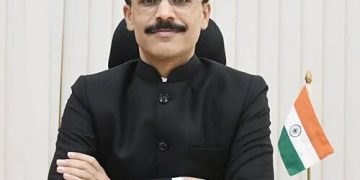 तुकाराम मुंढेंच्या दणक्याने सांगलीत खळबळ,३ हॉटेल अन् एका बेकरीचा परवाना निलंबित, २७ हॉटेल्सना बजावल्या नोटिसा; हप्तेखोर कर्मचाऱ्यांवर कारवाईची नागरिकांतून मागणी..!
